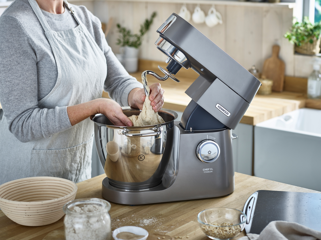 Kenwood Cooking Chef Kitchen Machine: The All-In-One Kitchen Appliance